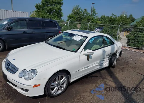 2008 Mercedes-Benz Clk 350 from USA, damaged, VIN WDBTJ56H18F240864